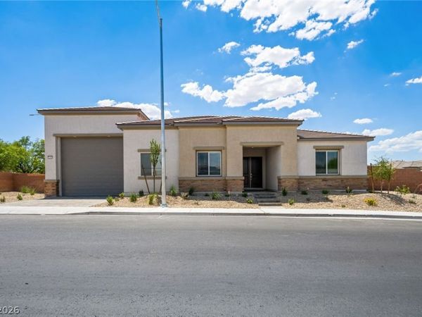 8289 Warbonnet Way, Las Vegas, NV 89113