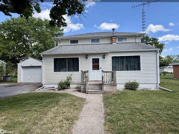 312 Indiana Avenue, Iowa Falls, IA 50126