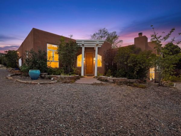 17 Calle Belicia , Santa Fe, NM 87508