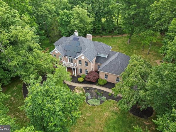 4 POND VIEW LANE, TITUSVILLE, NJ 08560