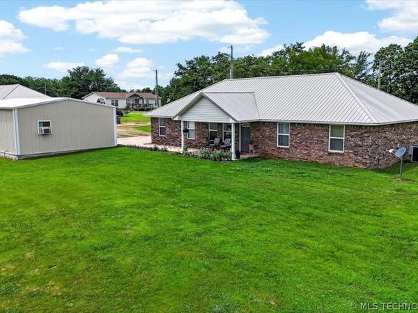 23980 Audra Lane, Panama, OK 74951