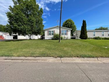 708 1st Street E, Milaca, MN 56353