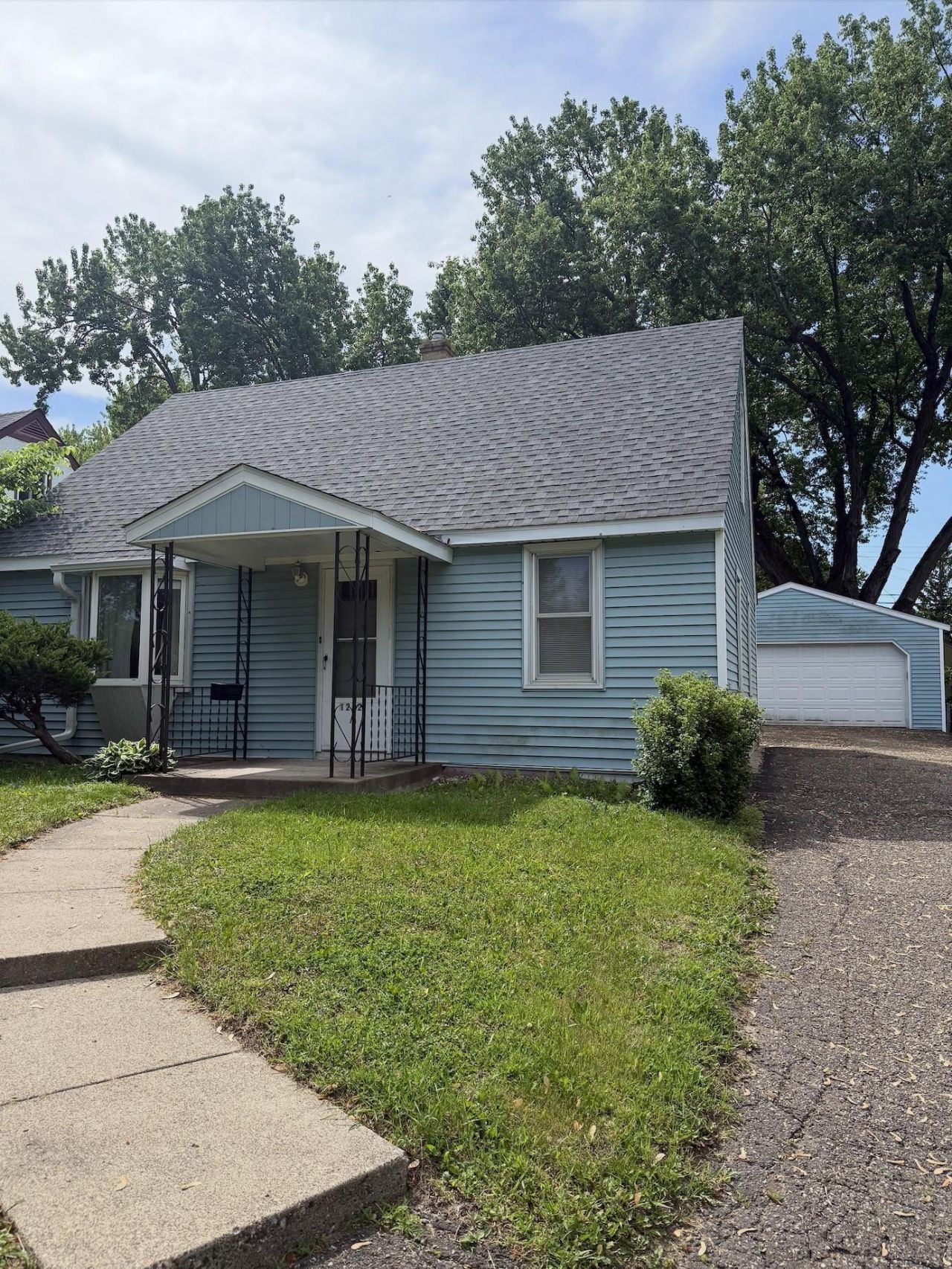 1232 Skillman Avenue W, Roseville, MN 55113 Main Photo