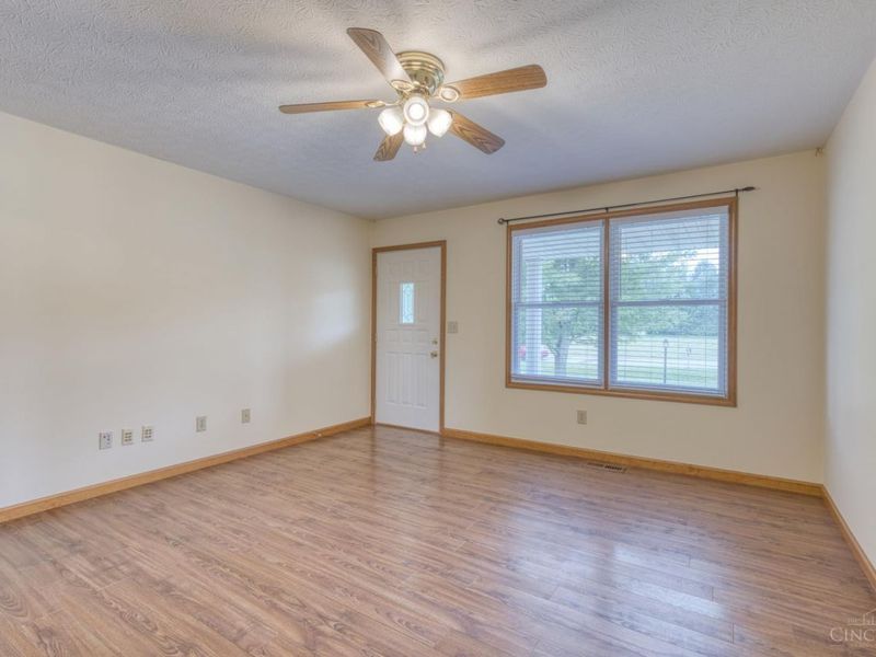 8829 Fawn Trail, Harlan Twp, OH 45107 Photo 5