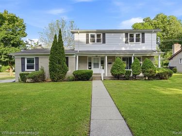 27955 Berkshire Drive , Southfield, MI 48076