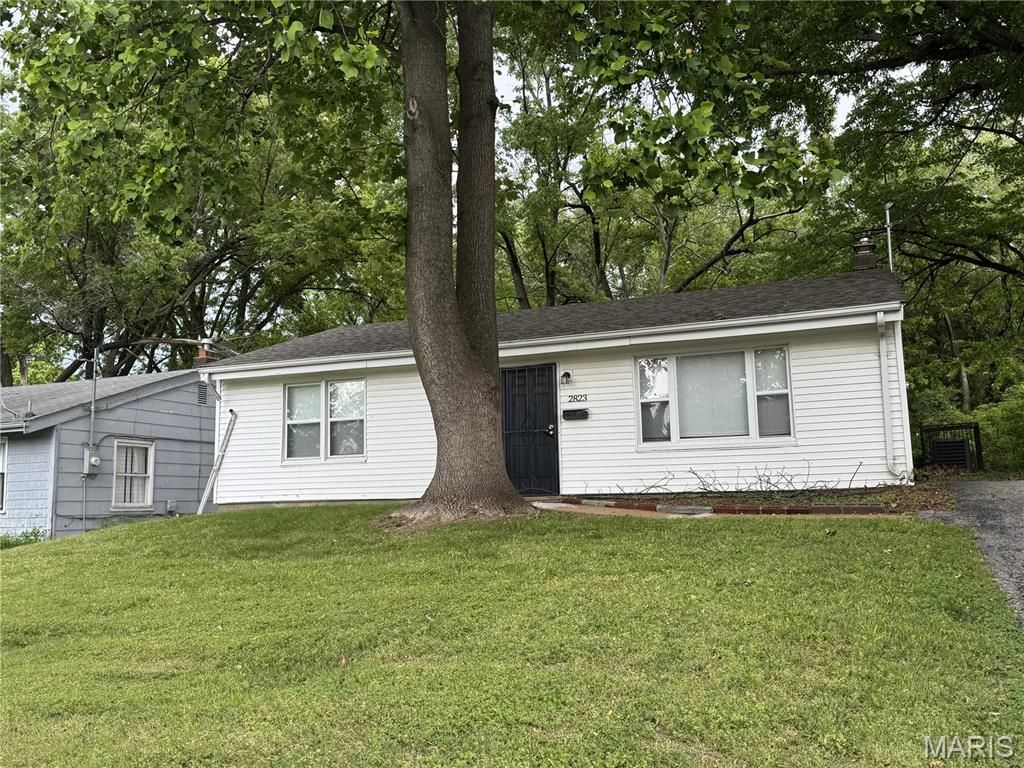 2823 Meadowlark Avenue , Saint Louis, MO 63136 Main Photo