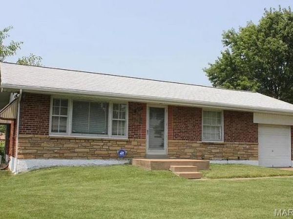 1277 Admiral Drive , St Louis, MO 63137