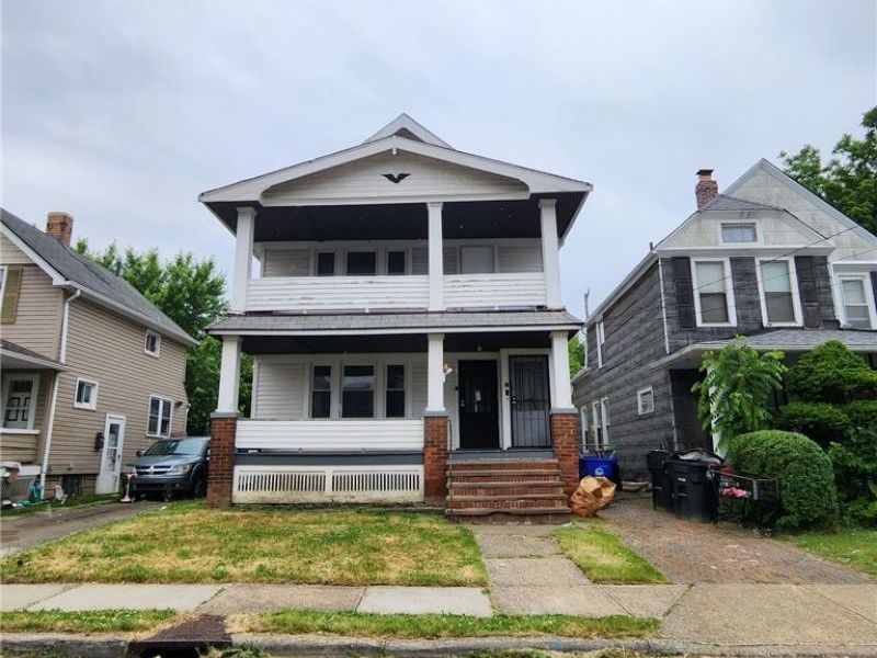 2200 W 104th Street , Unit Upper Unit, Cleveland, OH 44102 Photo 1