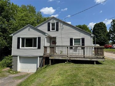 21 S Skaneateles Street, Jordan, NY 13080