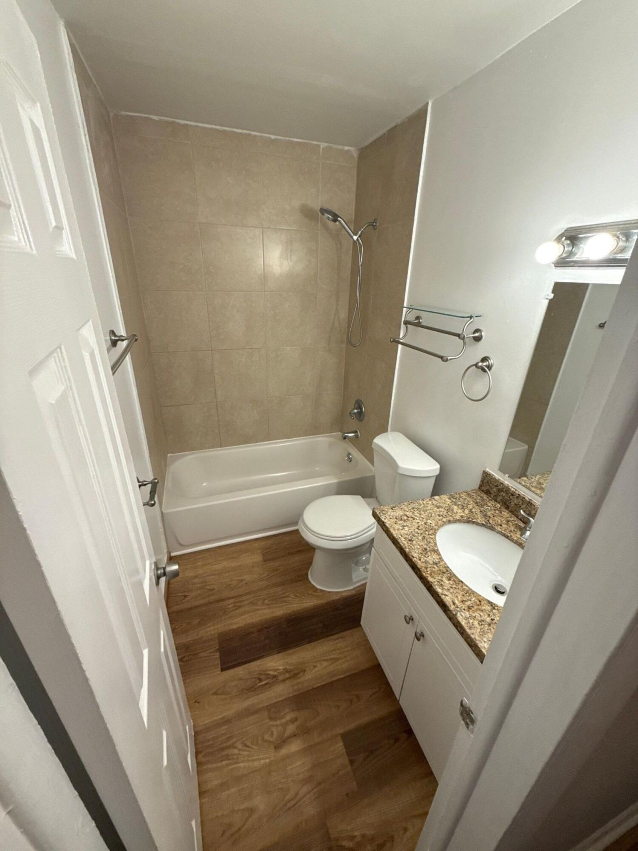 717 NE 10th Avenue, Unit 06, Boynton Beach, FL 33435 Photo