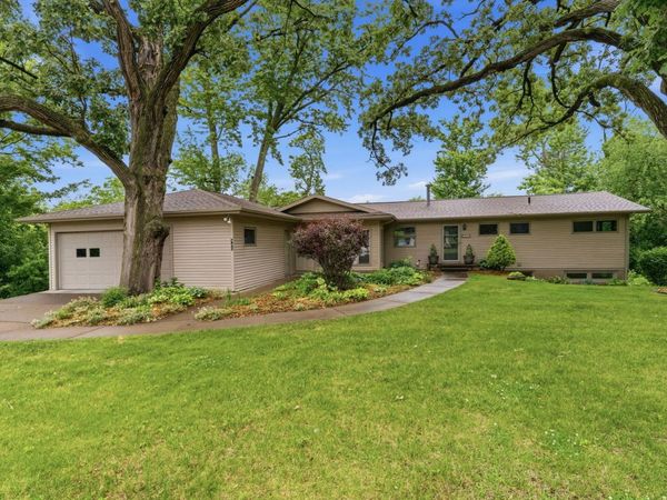 403 N 10th Street , Clinton, IA 52732