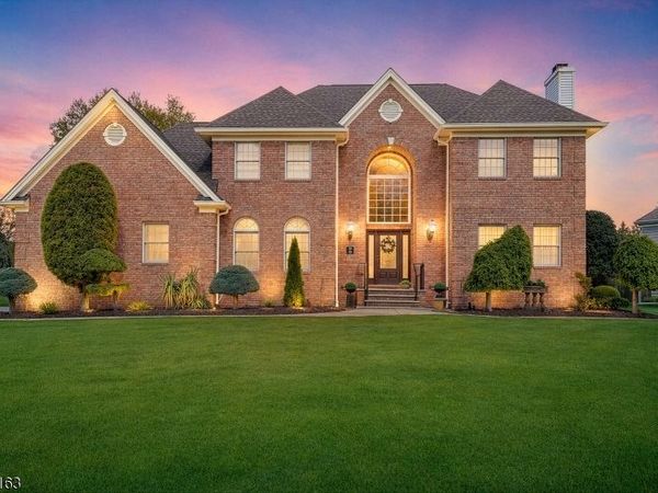 1 Bailiwick Dr, Warren, NJ 07059