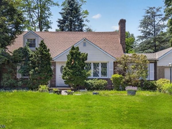 364 Acacia Rd, Scotch Plains, NJ 07076