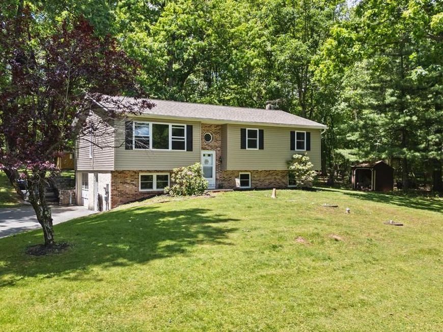 129 Beechwood Drive, Birdsboro, PA 19508 Main Photo