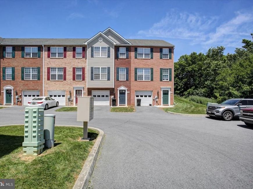433 W Baltimore Street, Unit B, Greencastle, PA 17225 Main Photo