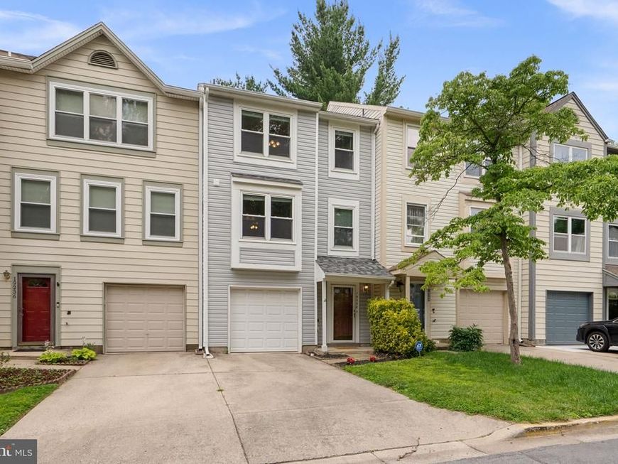19238 Wheatfield Terrace, Gaithersburg, MD 20879 Main Photo