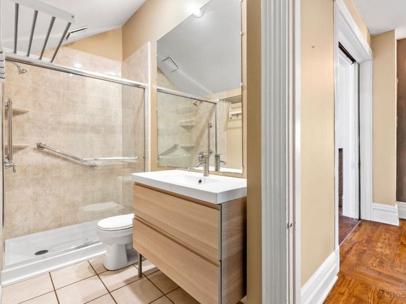 1 Moyer Place, Cincinnati, OH 45208 Photo 9