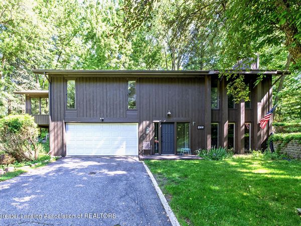 4695 Meridian Road, Williamston, MI 48895