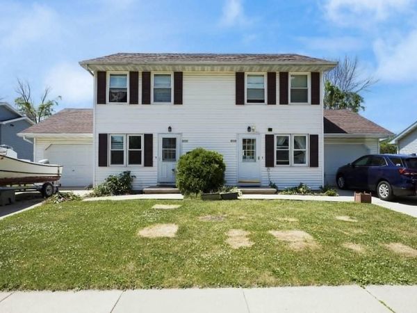 2551 CLOVER STREET, Oshkosh, WI 54901