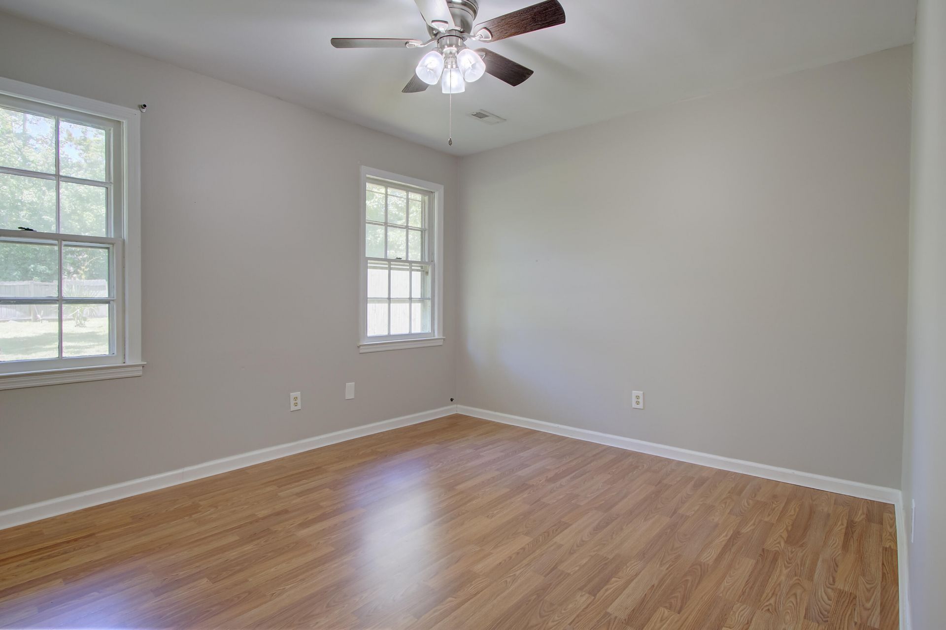125 Tiffany Lane Photo 11