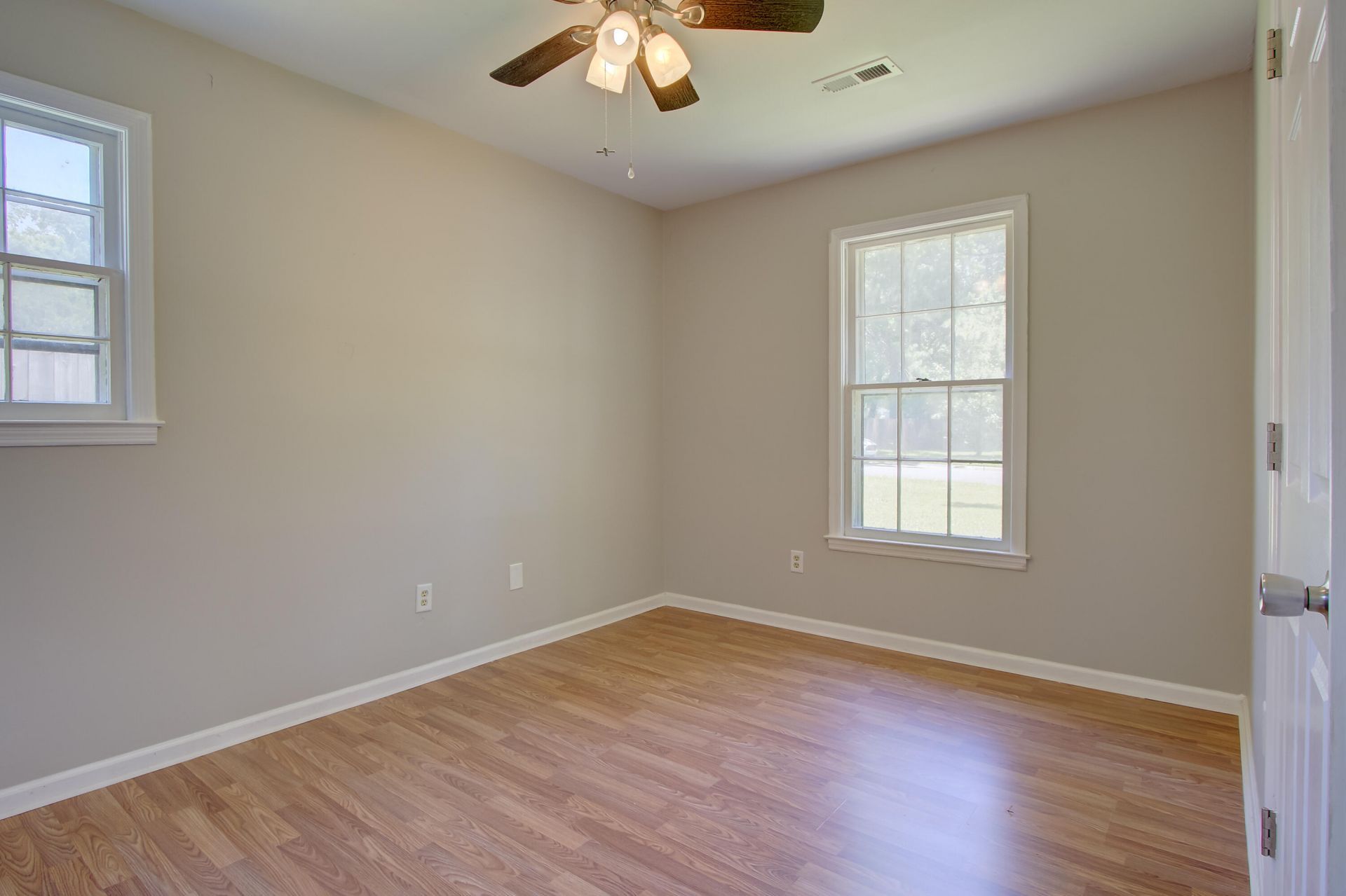 125 Tiffany Lane Photo 12