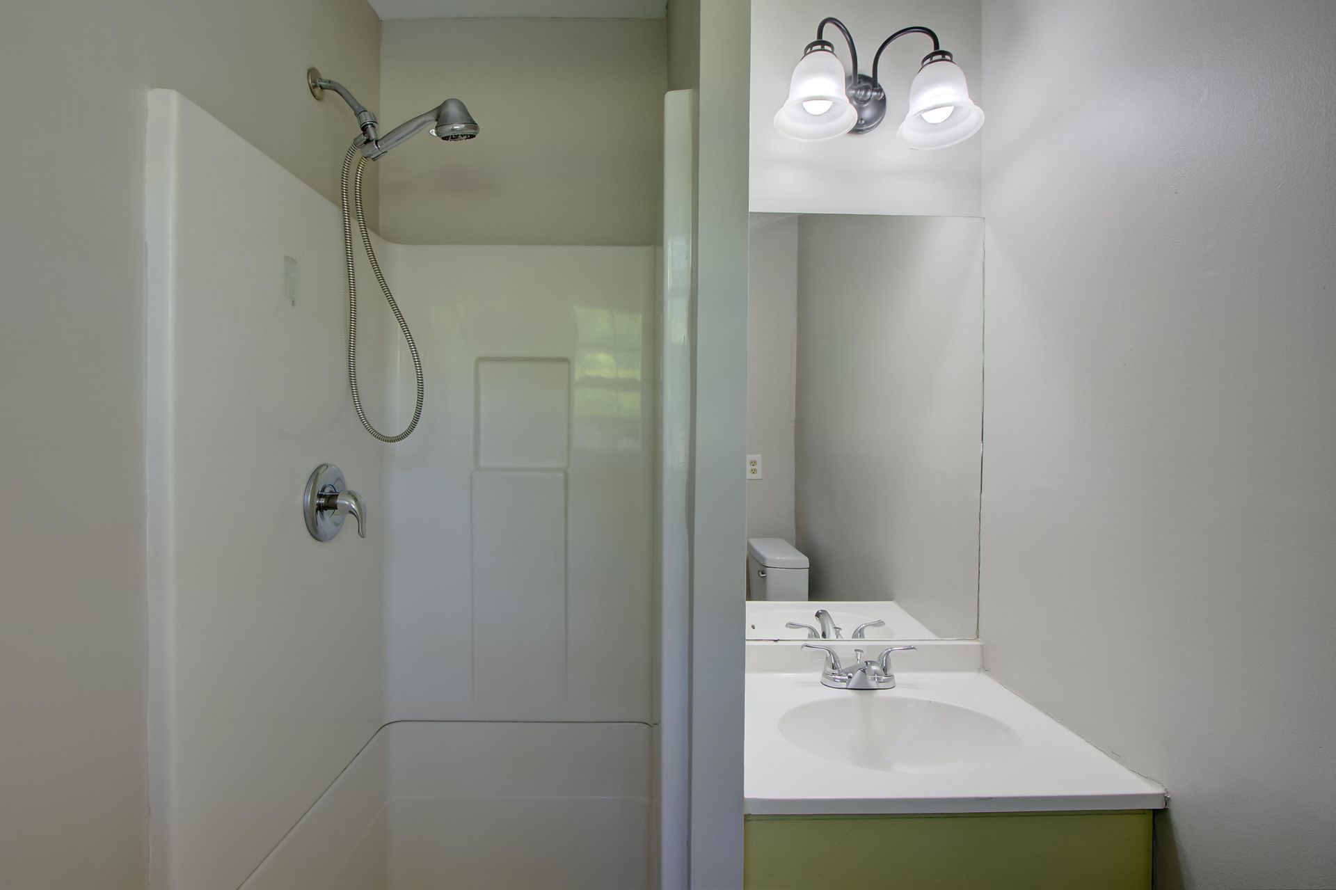 125 Tiffany Lane Photo 15