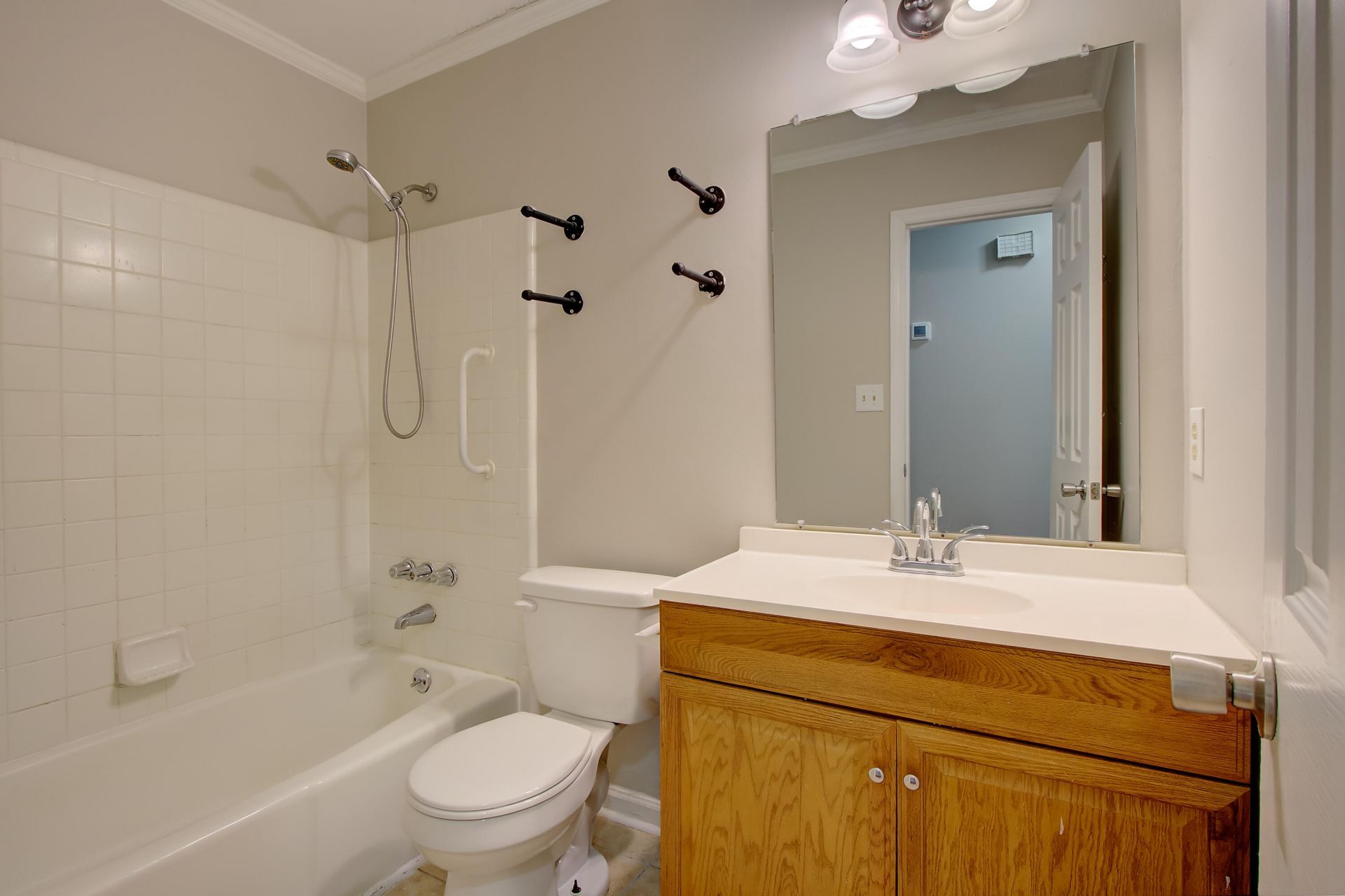 125 Tiffany Lane Photo 16