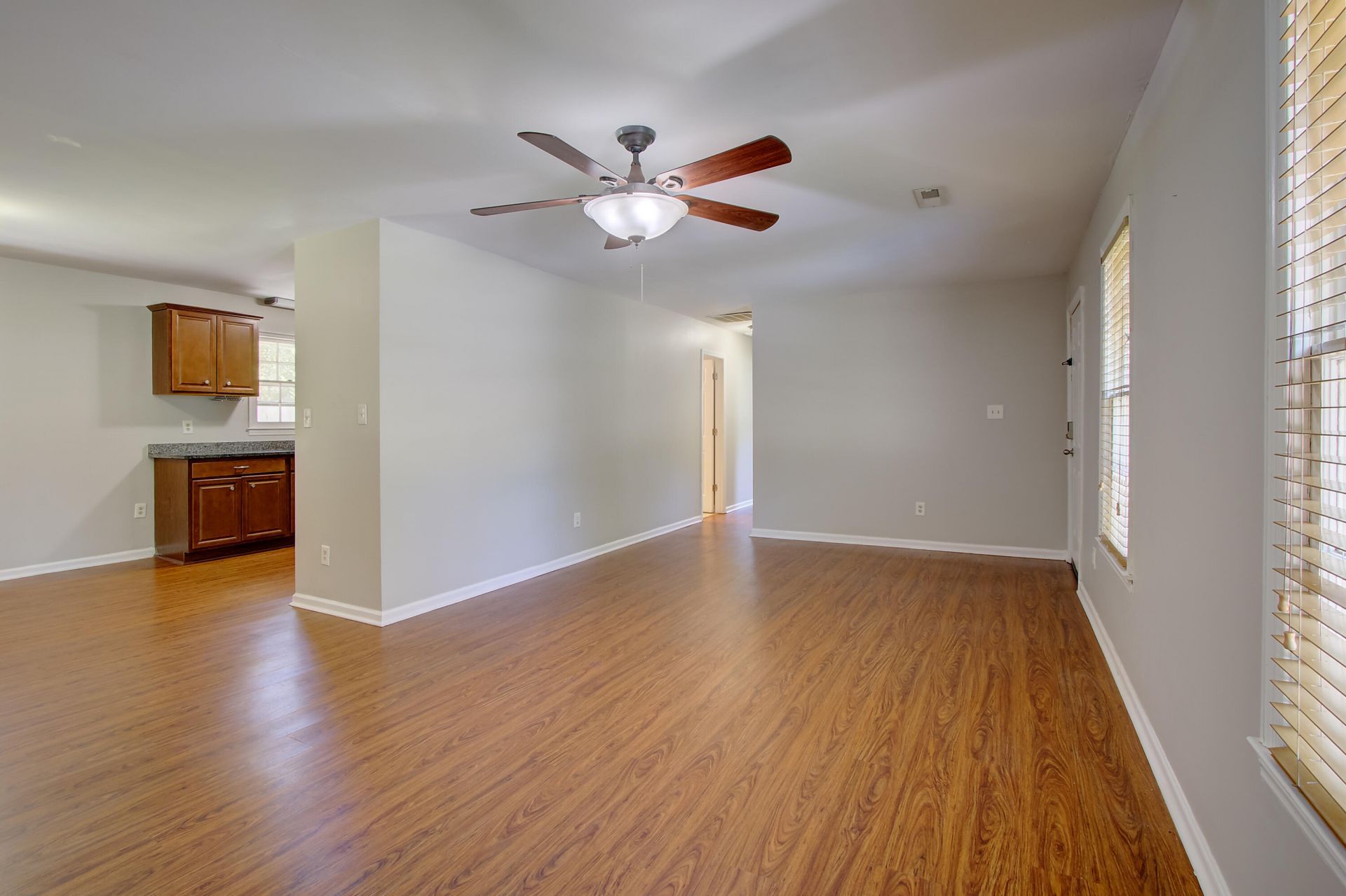 125 Tiffany Lane Photo 5