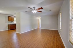 125 Tiffany Lane photo 4