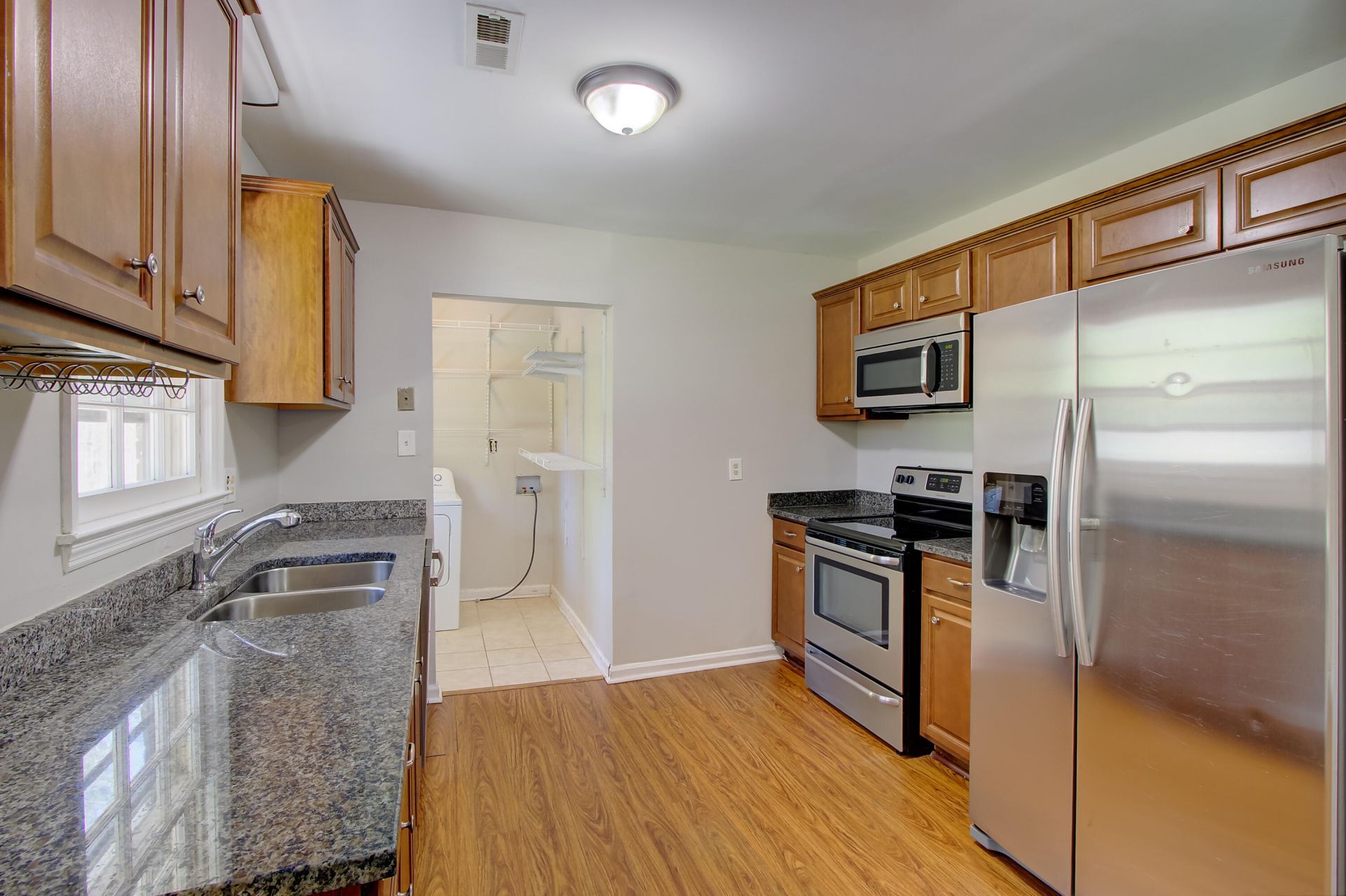 125 Tiffany Lane Photo 8