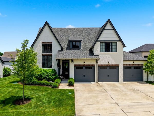 7068 Balcolm Ct, College Grove, TN 37046