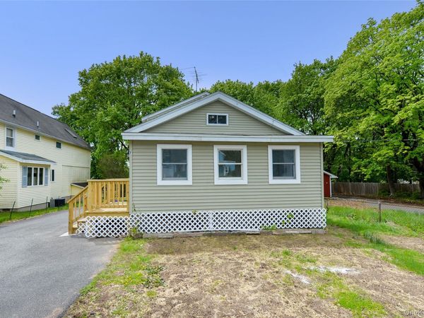 7 Pioneer Avenue , Suffern, NY 10901