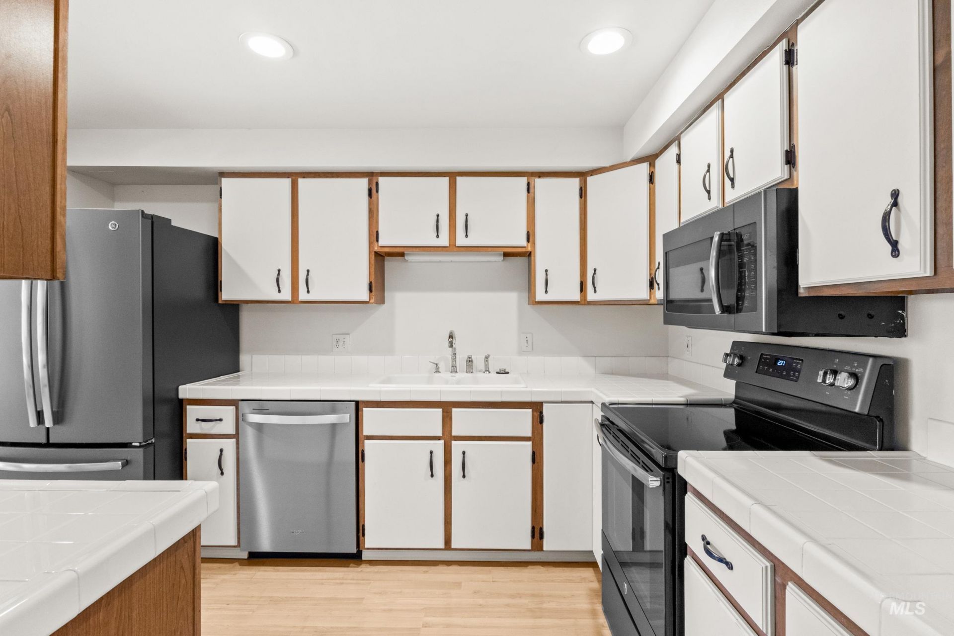 3687 S Gekeler Ln, Unit 77, Boise, ID 83706 Main Photo