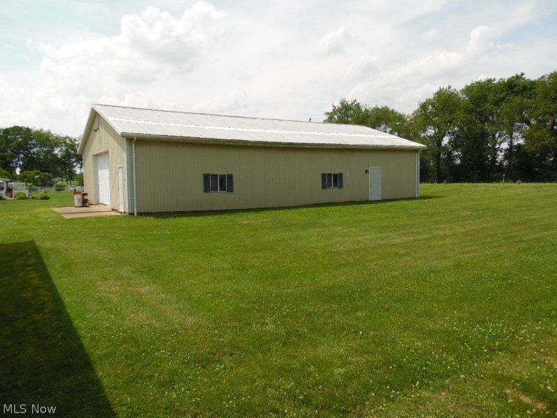 22122 Valley View Drive, West Lafayette, OH 43845 Photo 13