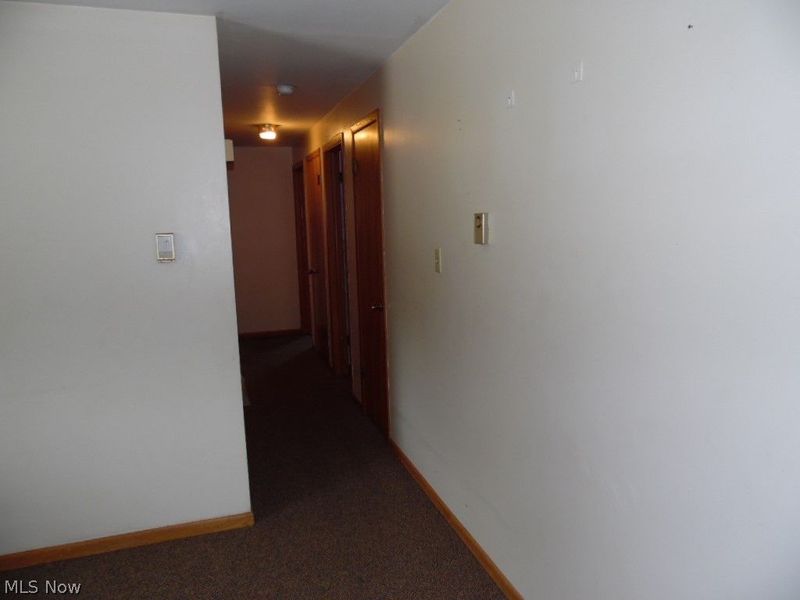 22122 Valley View Drive, West Lafayette, OH 43845 Photo 6