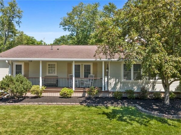 233 Sunset Road , Avon Lake, OH 44012