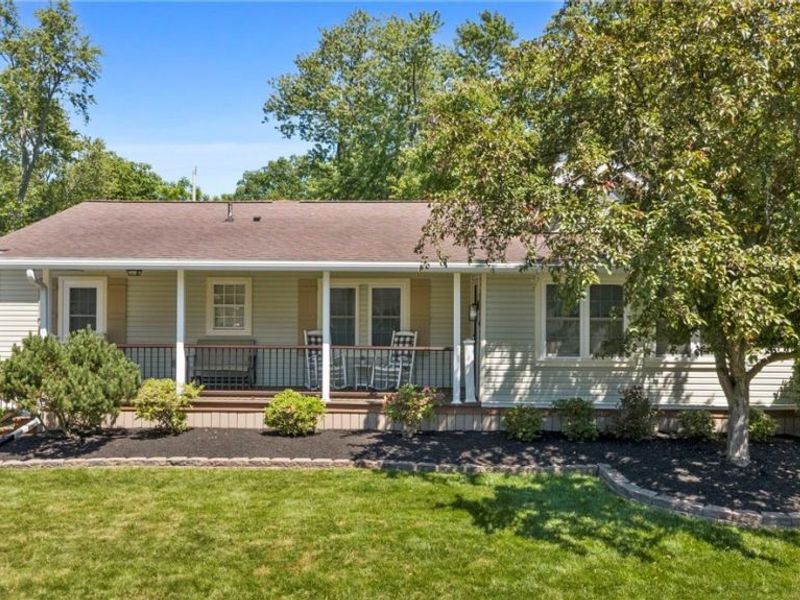 233 Sunset Road, Avon Lake, OH 44012 Photo 1