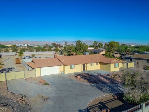 7435 Rogers Street , Las Vegas, NV 89139