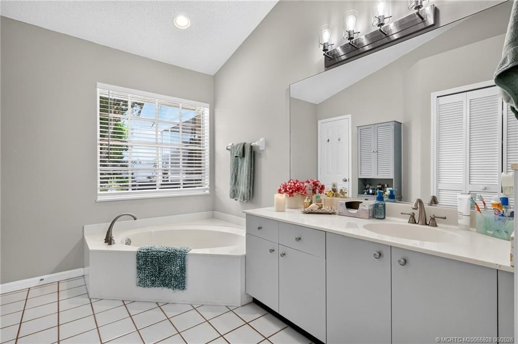 2510 SW Fair Isle Road, Port Saint Lucie, FL 34987 Photo