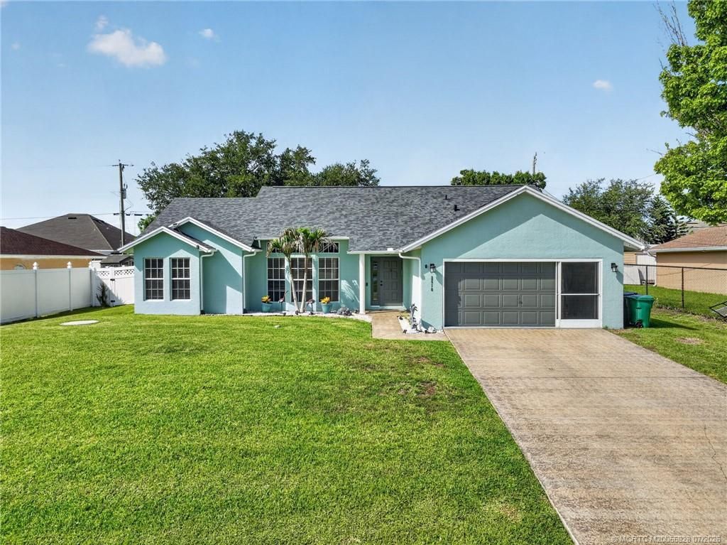 2510 SW Fair Isle Road, Port Saint Lucie, FL 34987 Photo