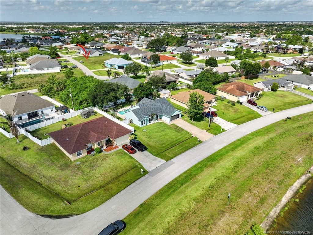 2510 SW Fair Isle Road, Port Saint Lucie, FL 34987 Photo