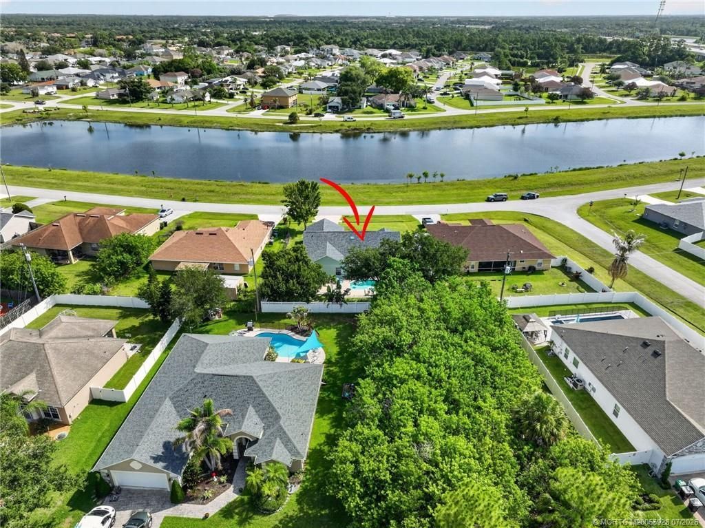 2510 SW Fair Isle Road, Port Saint Lucie, FL 34987 Photo