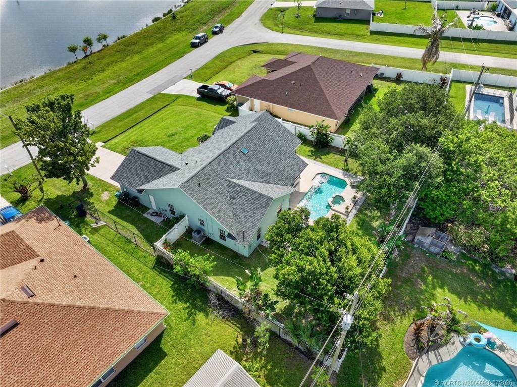 2510 SW Fair Isle Road, Port Saint Lucie, FL 34987 Photo