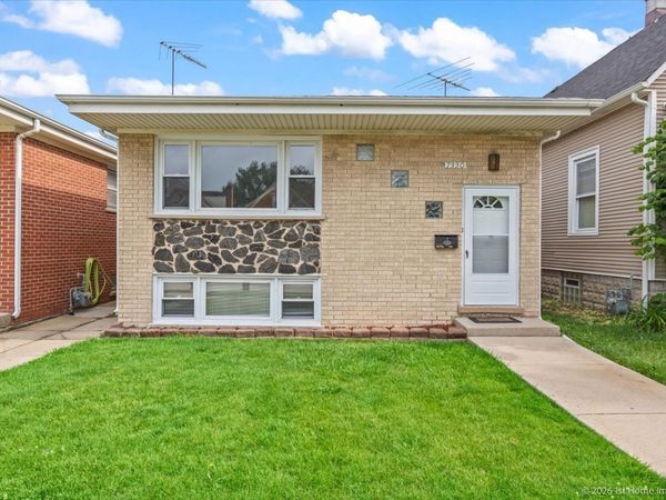 7320 W 58th Street, Summit, IL 60501
