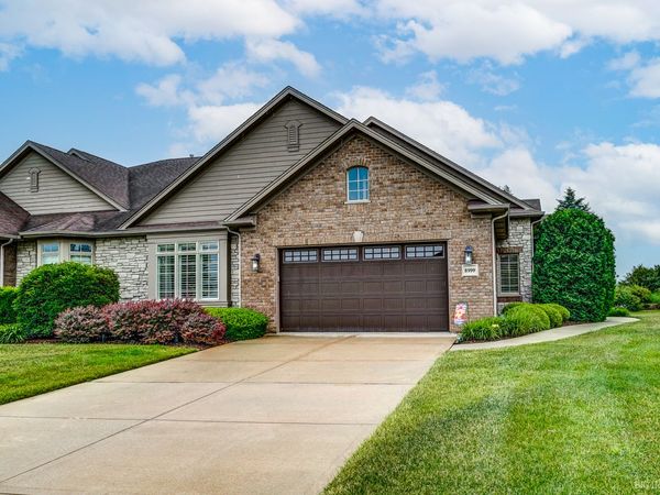 8999 Holland Harbor Circle , Frankfort, IL 60423