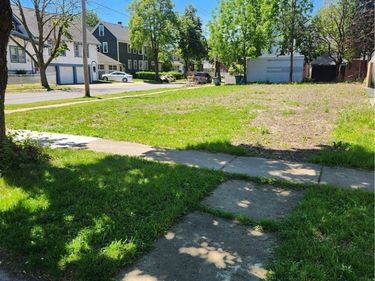 38 Peoria Street , Buffalo, NY 14207