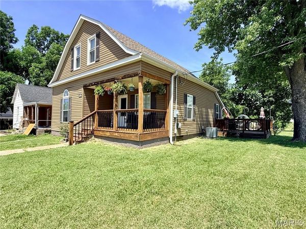 321 S Shelby Street , Perryville, MO 63775