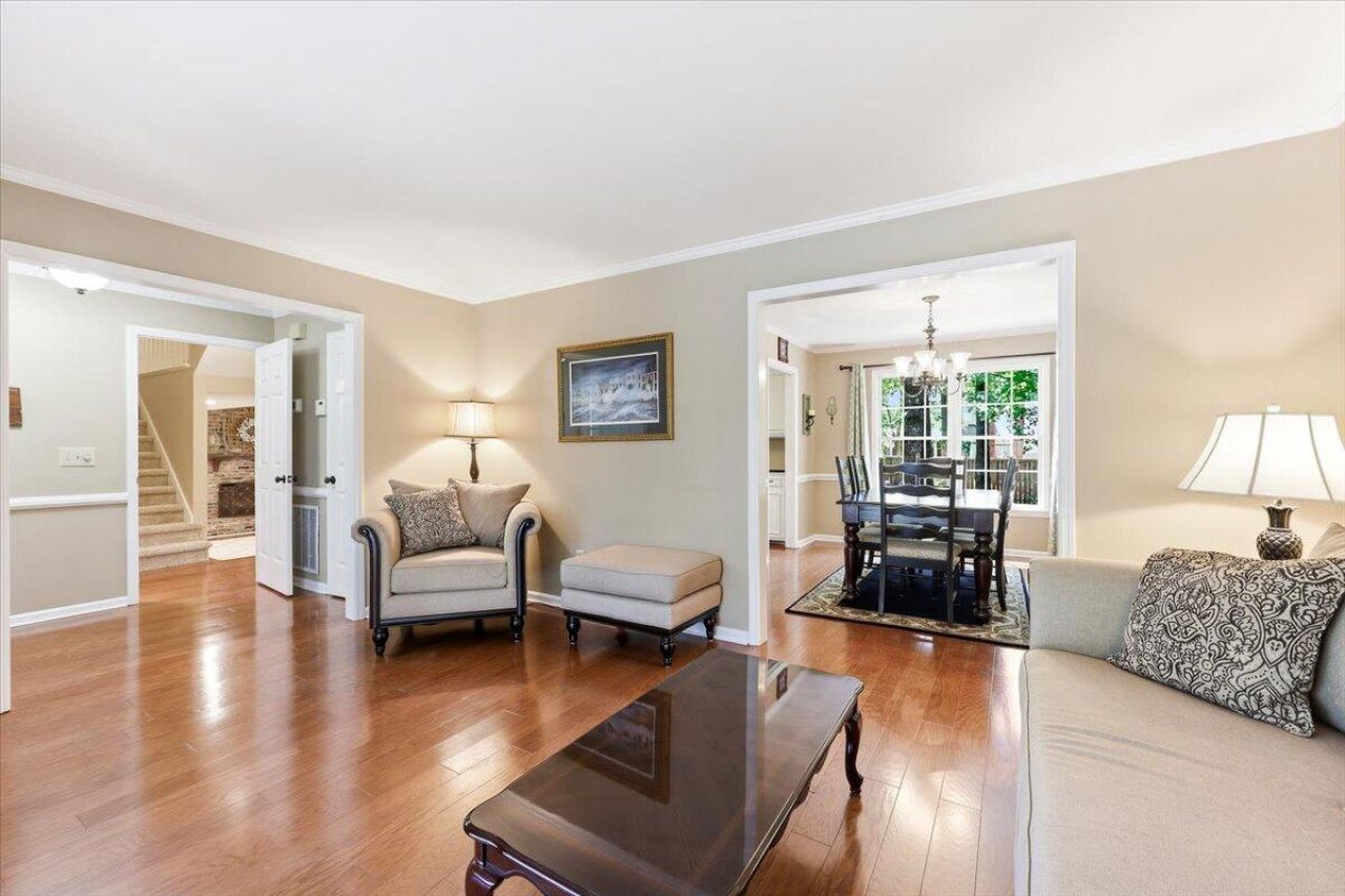 102 Laurens Court Photo 26