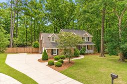 102 Laurens Court photo 4