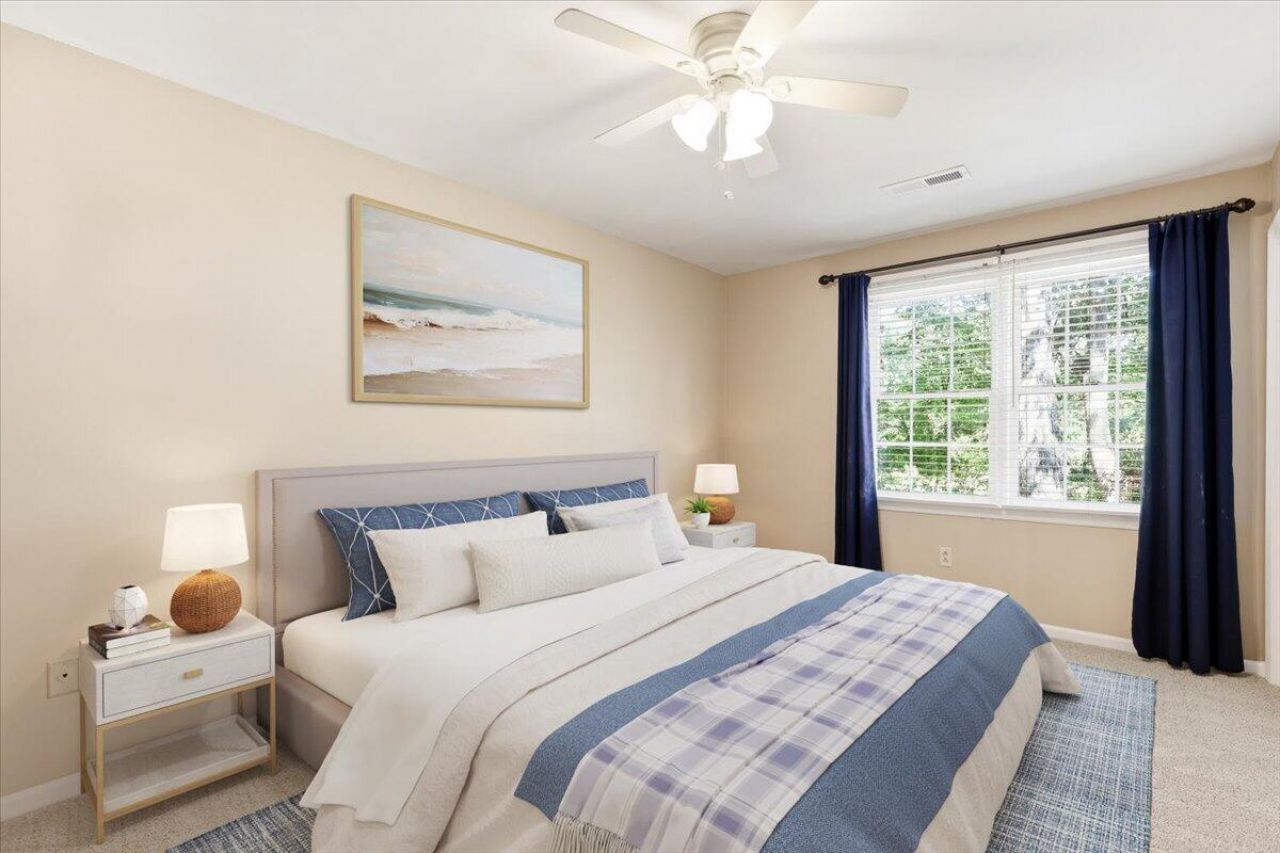 102 Laurens Court Photo 40
